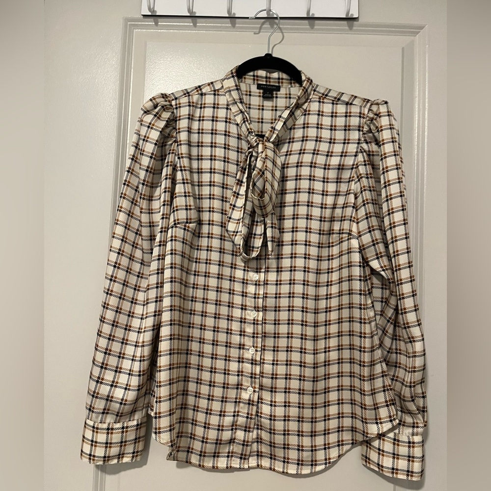 Ann Taylor Checkered Bow Blouse size 2 - Picture 3 of 10